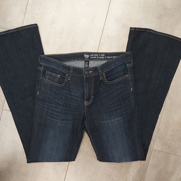 𝅺📣2/40$📣 Gap mid rise flare dark wash jeans size 27 - Picture 2 of 5